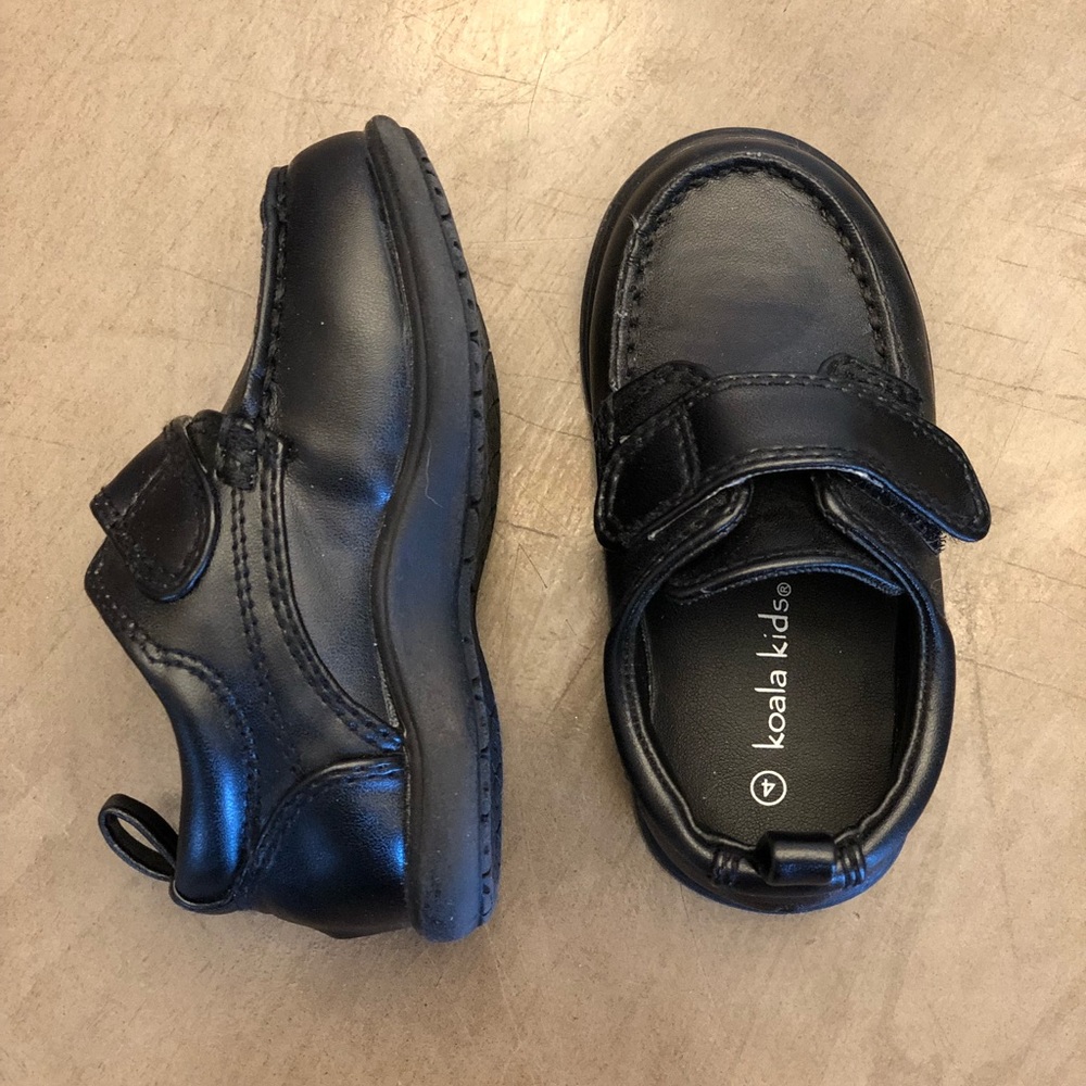Koala Kids black dress shoes